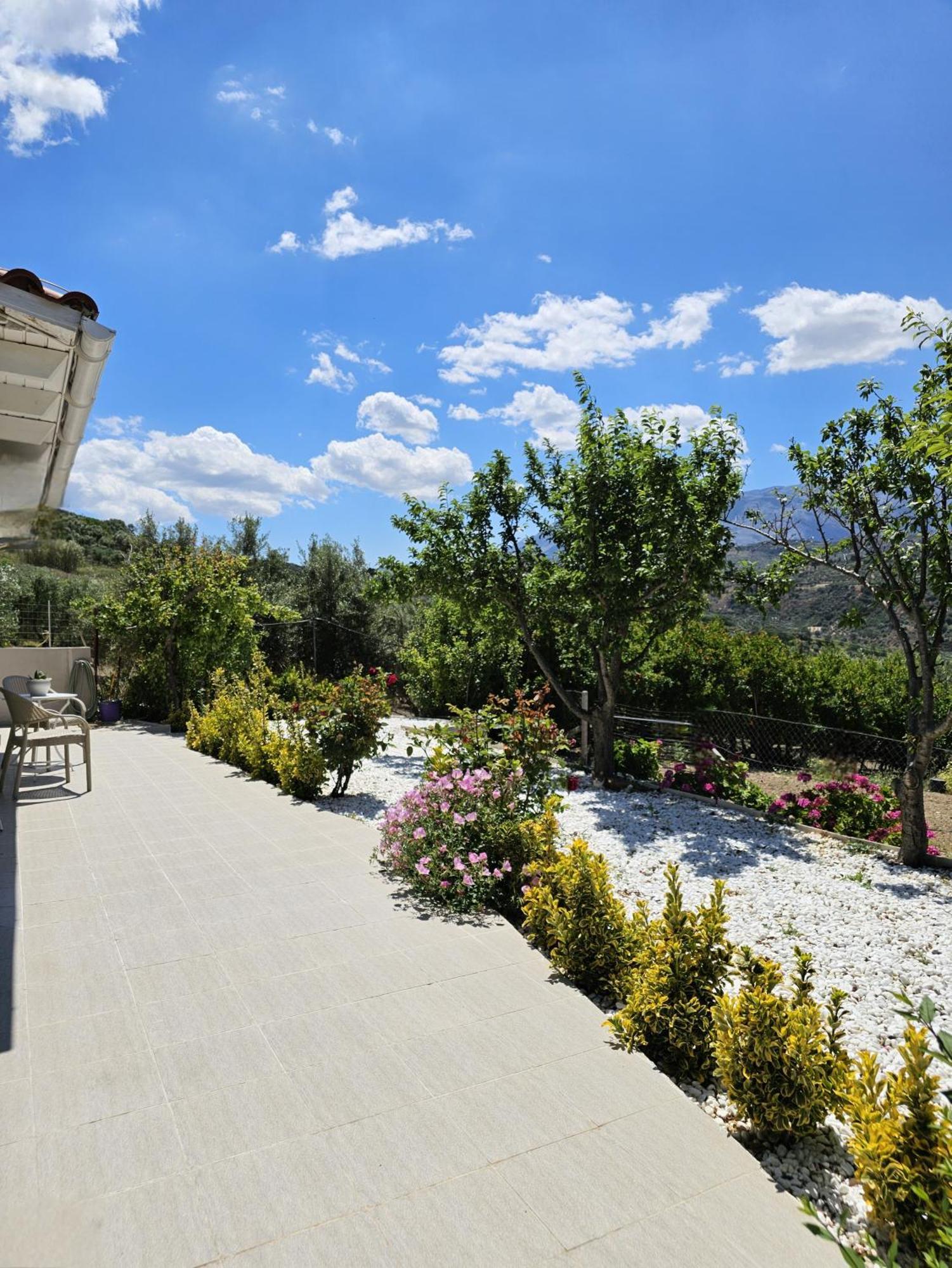 Ornament: Infinite Nature Villa Dhafnes 外观 照片